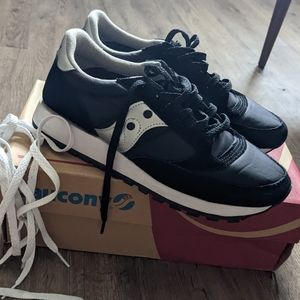 Saucony Jazz size 40